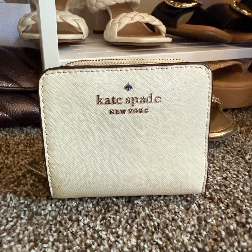 Kate Spade Cream Wallet